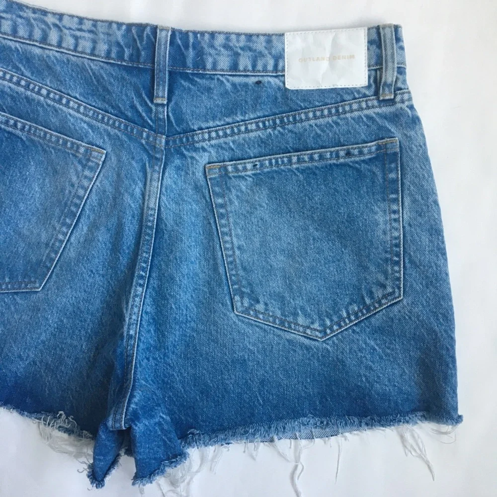 OUTLAND DENIM Annie High Rise Relaxed Former Blue Denim Jean Short Size 31